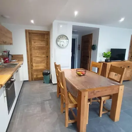 דירה Les Rives De La Jamagne ג'רארדמר